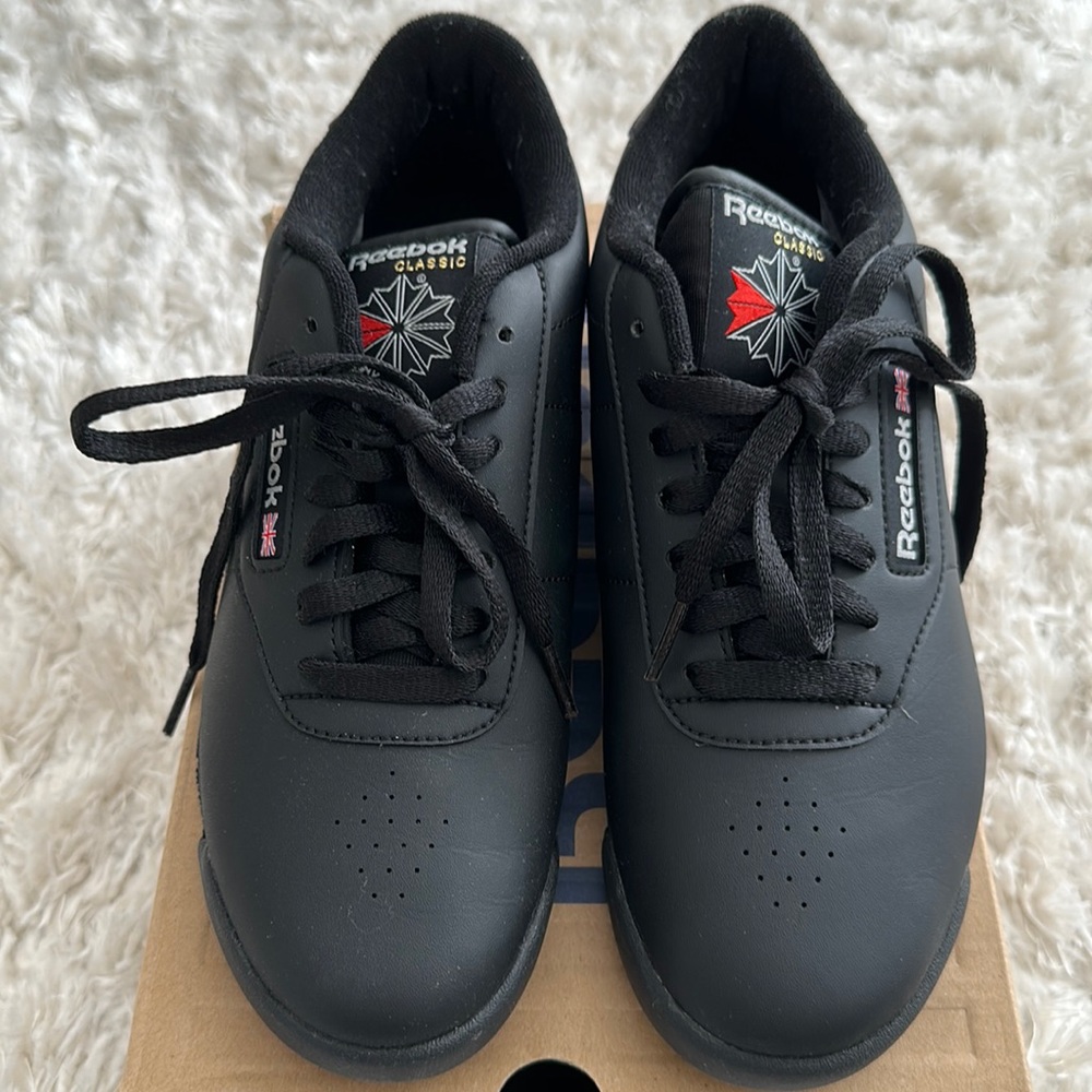 NEW women’s Reebox princess sneakers